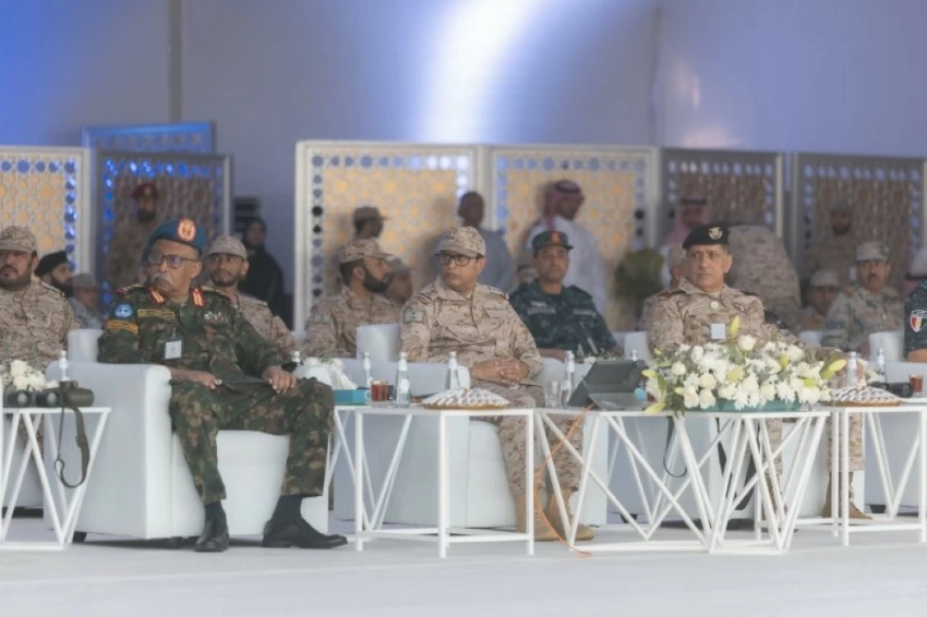 التمرين البحري المختلط «الموج الأحمر 8» (9)