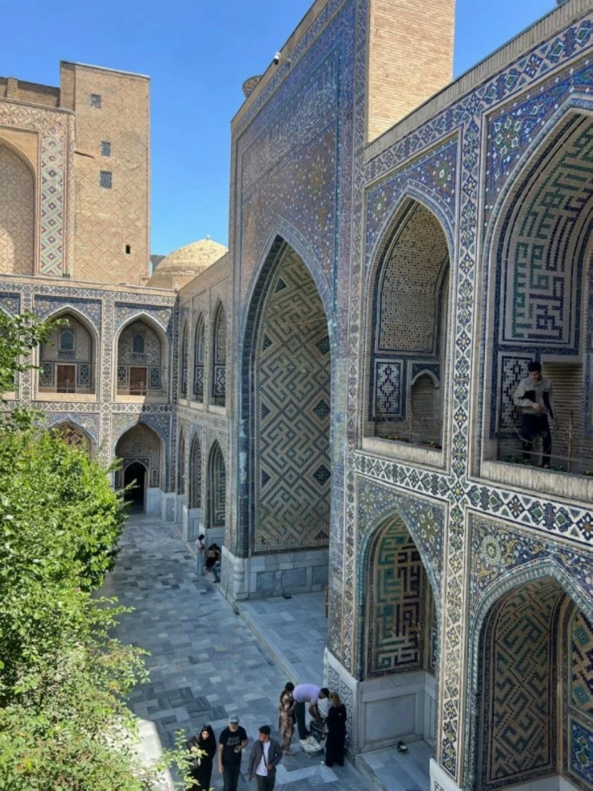 رئيس لجنة السياحة الأوزبكية يشكر «عكاظ»: دوركم مهم في توثيق التعاون الثقافي والسياحي