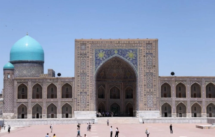 رئيس لجنة السياحة الأوزبكية يشكر «عكاظ»: دوركم مهم في توثيق التعاون الثقافي والسياحي