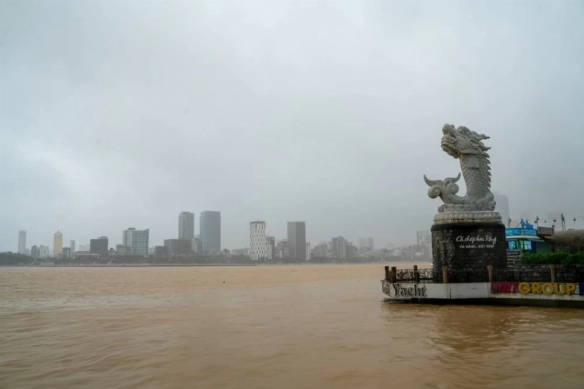 فيضانات فيتنام