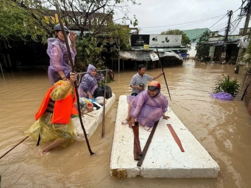 فيضانات فيتنام