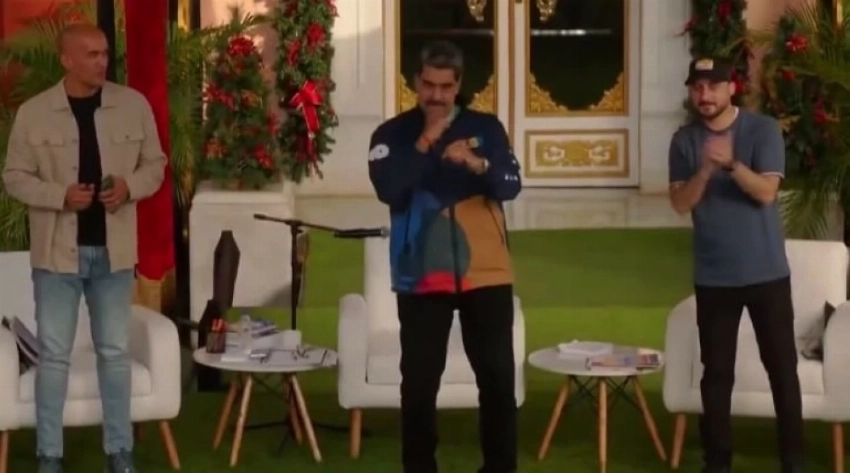 مادورو يرد على ترمب برقصة «لا للحرب» وسط مؤيديه في كراكاس