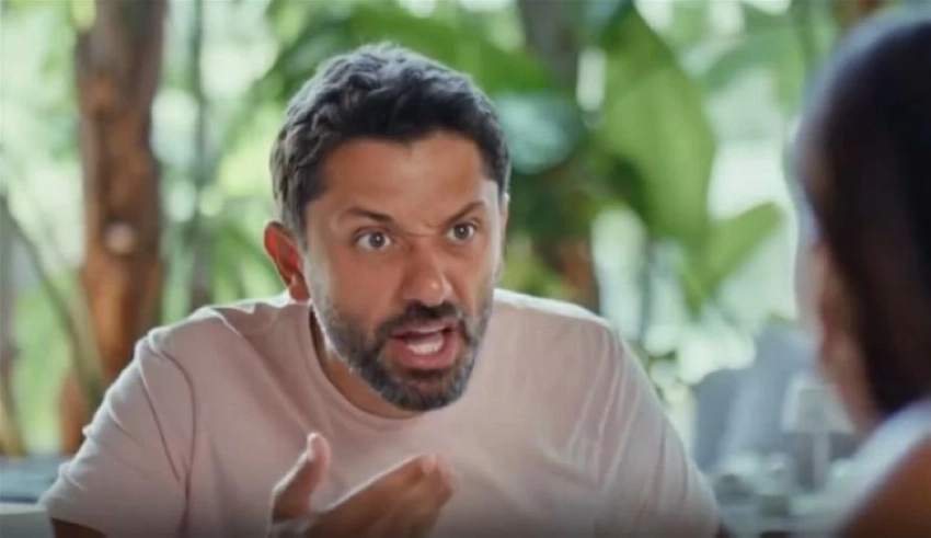 طلاق ينهي حكاية كريم محمود عبدالعزيز ودينا الشربيني في «طلقني»