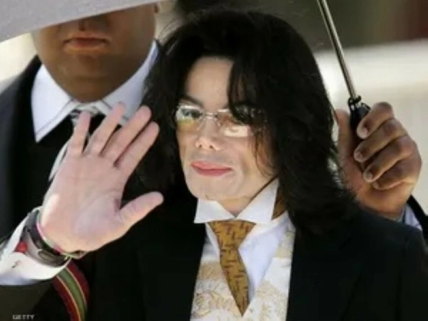 مايكل جاكسون.