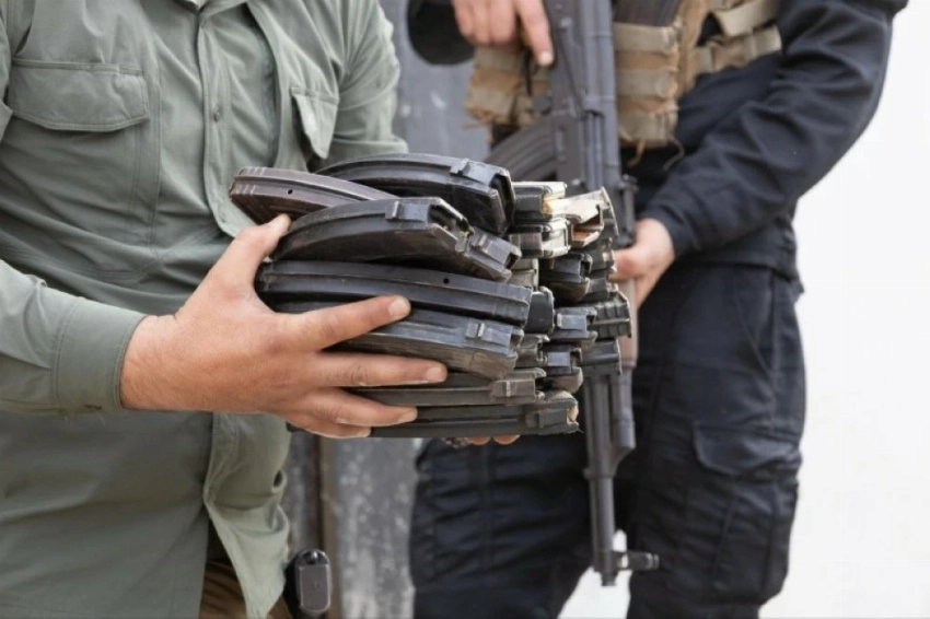 الأسلحة المضبوطة مع الدواعش.