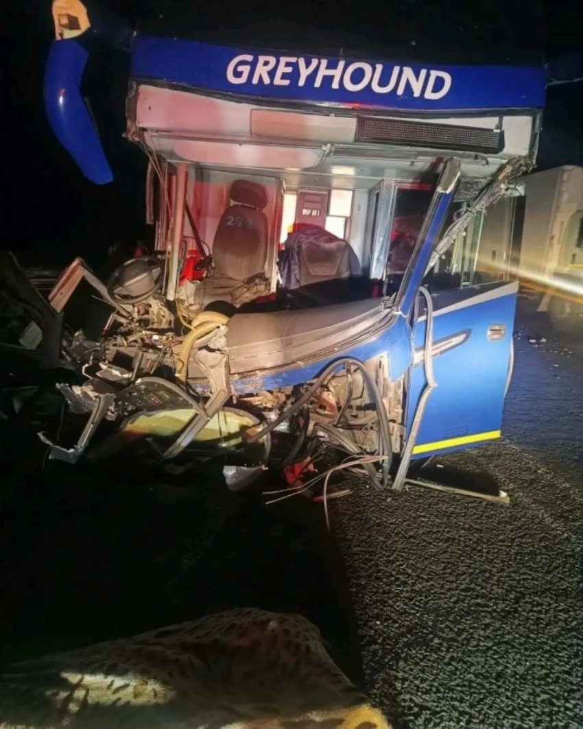 إصابة 66 طفلاً في حادث تصادم حافلة مدرسية وسيارة خاصة في ألمانيا