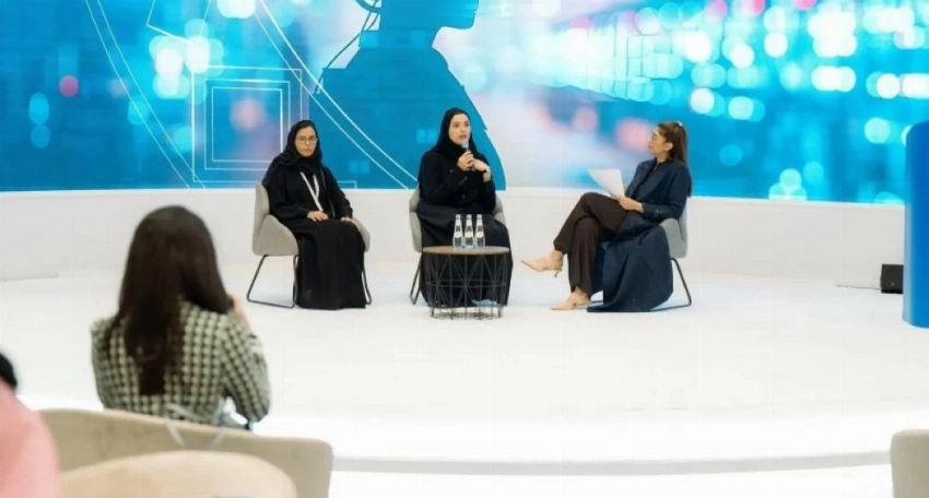 دور بارز للمرأة في مجالات الصناعة.