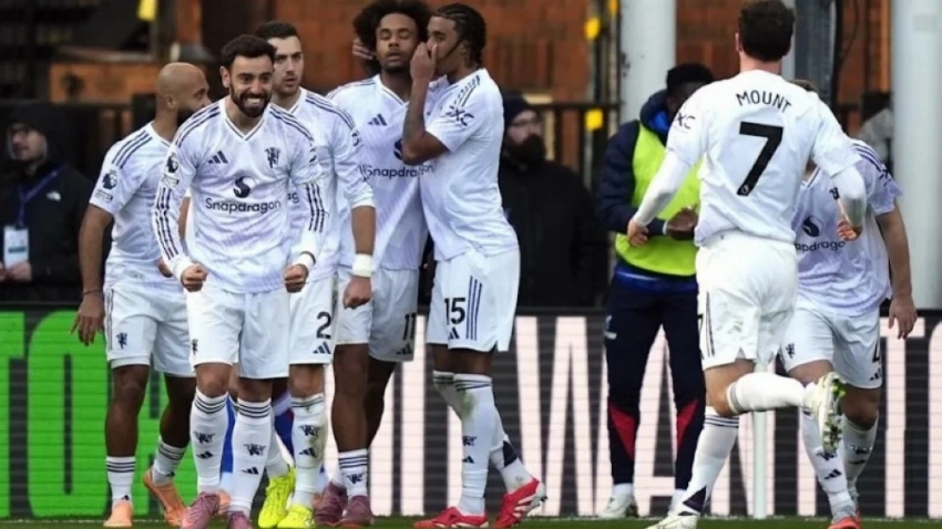 مانشستر يونايتد يتخطى كريستال بالاس في «البريميرليغ»