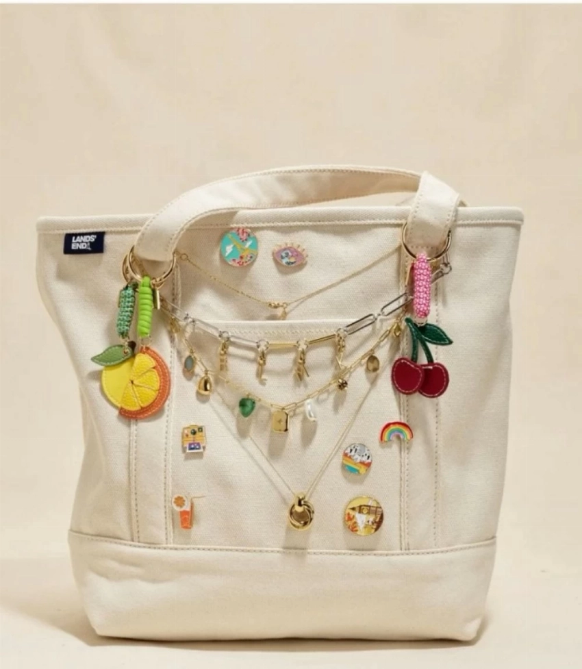 ٣ طرق مبتكرة لتزيين حقيبتك الشخصية