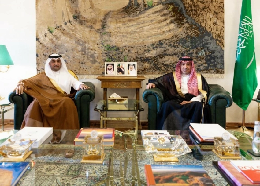 نائب وزير الخارجية المهندس وليد الخريجي وسفير دولة قطر لدى المملكة بندر محمد العطية.