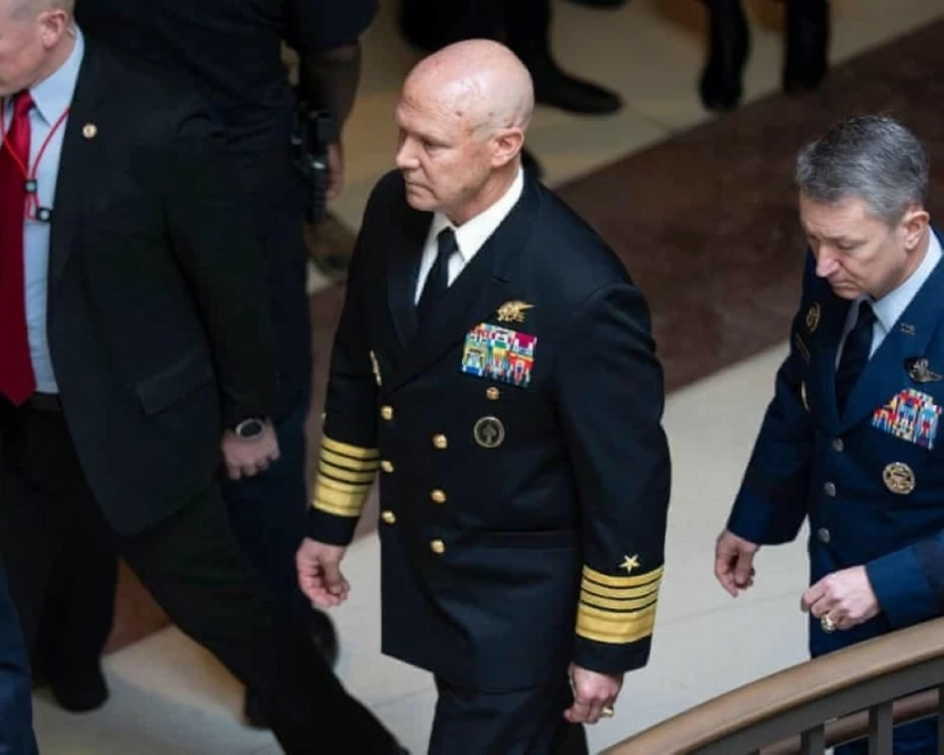 غضب داخل الكونغرس بعد مقتل 83 شخصاً في غارات أمريكية.