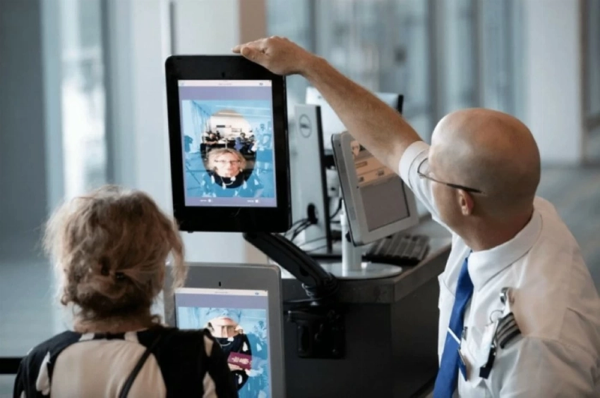 أزمة في بريطانيا.. أصحاب البشرة السوداء والآسيويون يدفعون ثمن عطل تقني