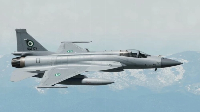 ضربات نيجيرية في قلب كوتونو.. طائرات مقاتلة تُسقط انقلاب بنين