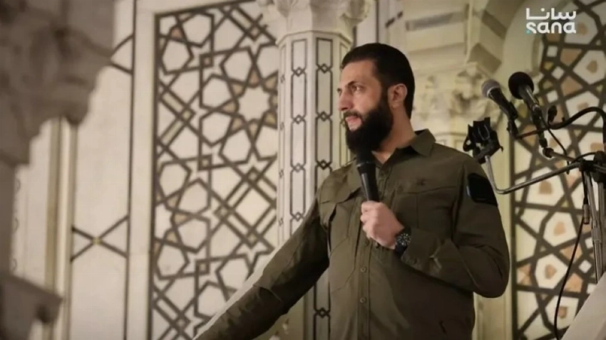 الشرع متحدثاً في الجامع الأموي.