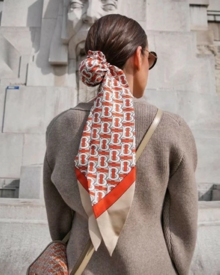 4 طرق لتنسيق «السكارف» لإطلالة ملفتة