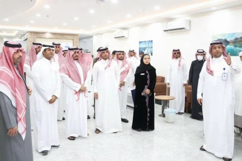 نائب أمير نجران يتفقد مستشفى الملك خالد