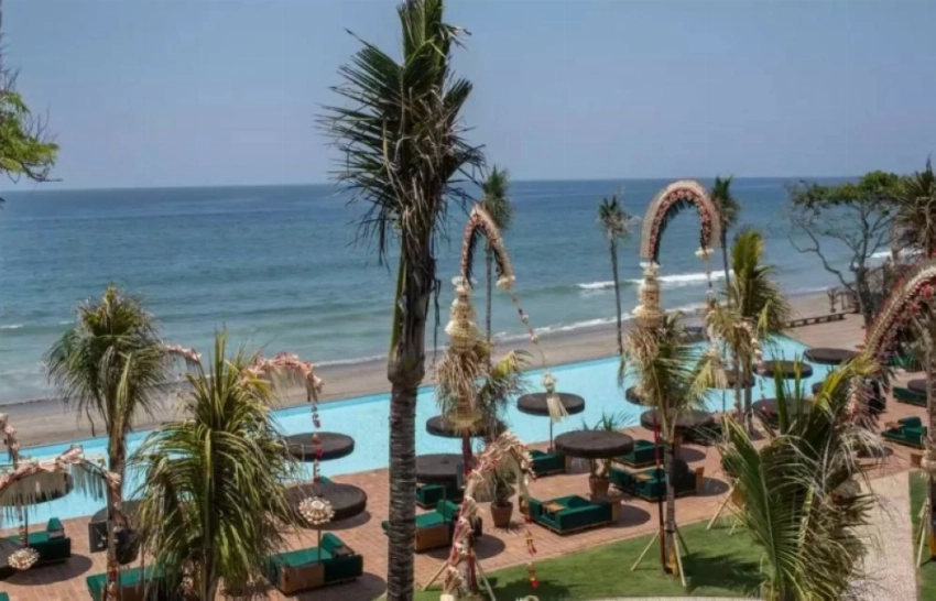 جزر إندونيسيا.