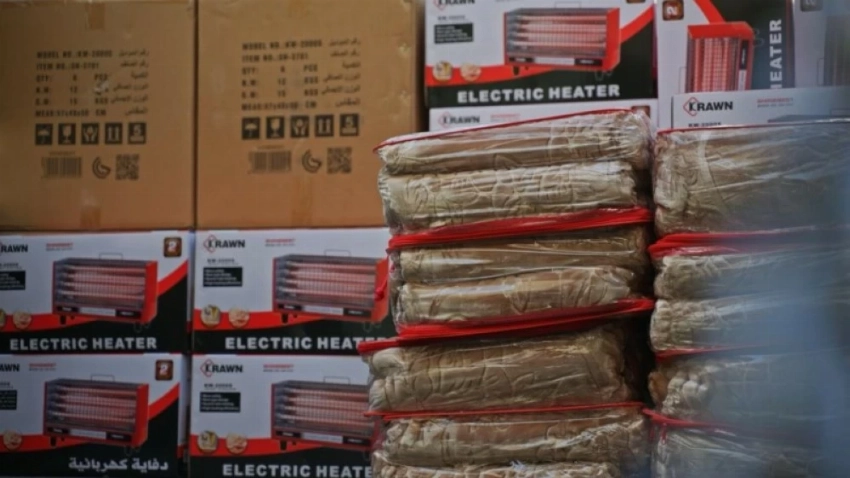 تواصل اللجان القائمة على التوزيع أعمالها بالتنسيق مع رؤساء المراكز والمحافظين.