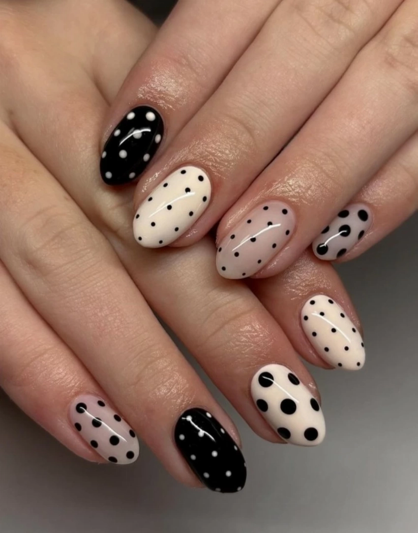 الأظافر المنقطة… صيحة جمالية بين الجرأة والنعومة