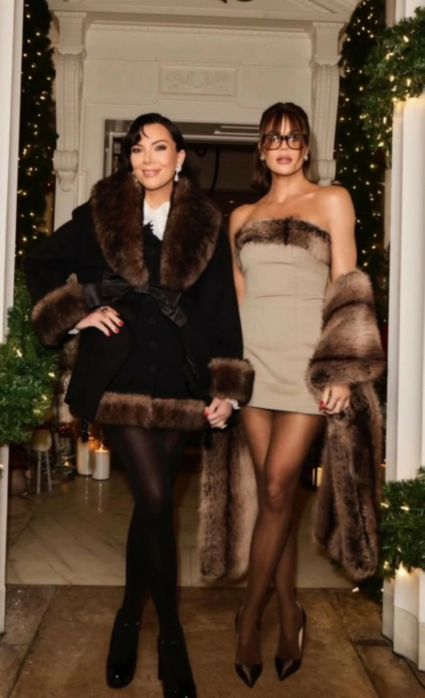 أناقة شتوية فاخرة تجمع كلوي كارداشيان وكريس جينر