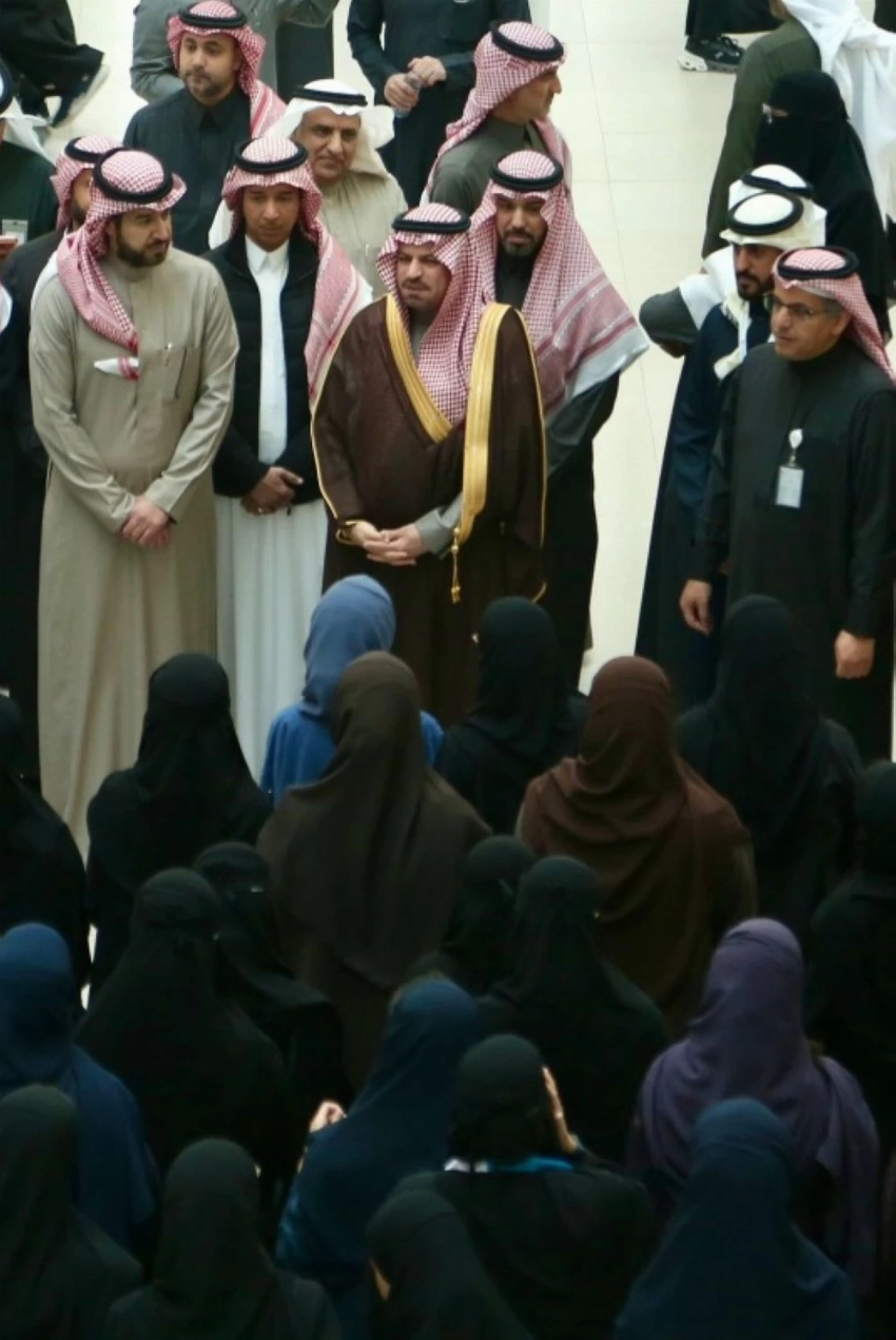 الدكتور نايف الزارع في المعرض المركزي «إبداع 2026».