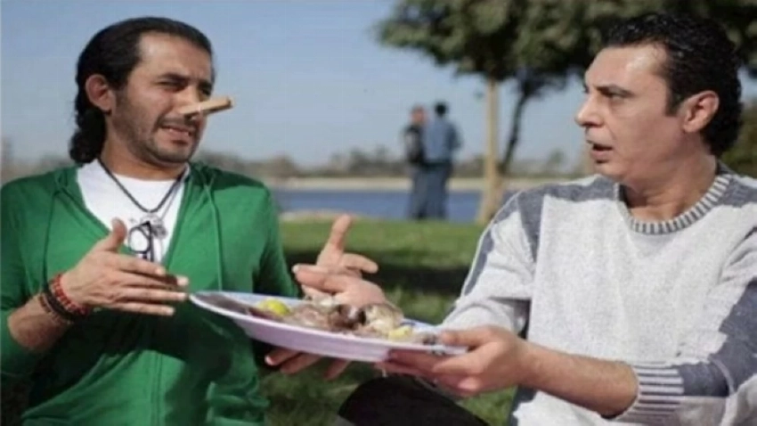 طارق الأمير مع أحمد حلمي في فيلم عسل أسود