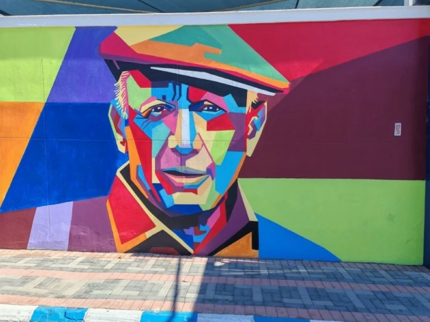 كيف يمكن لأسوار المدارس أن تتحول إلى منصات معرفية؟