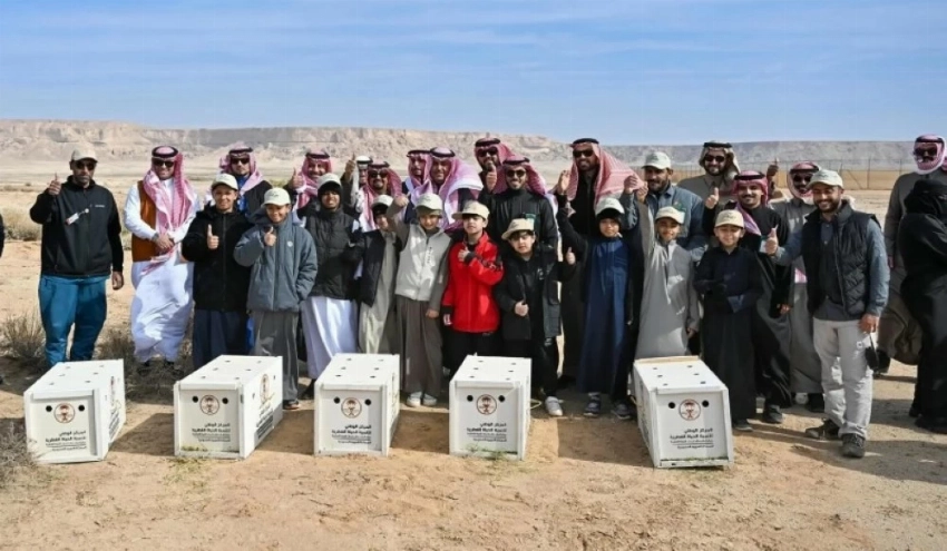 إطلاق أكثر من 60 كائناً فطرياً في محمية الملك خالد الملكية