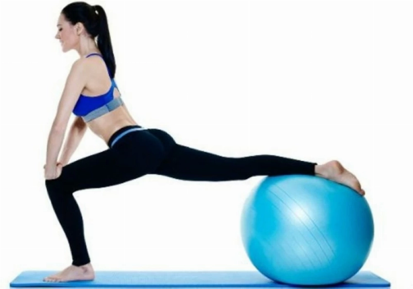 فوائد كرة اليوغا في تقوية الجذع وتحسين التوازن - أخبار السعودية 2 فوائد كرة اليوغا في تقوية الجذع وتحسين التوازن