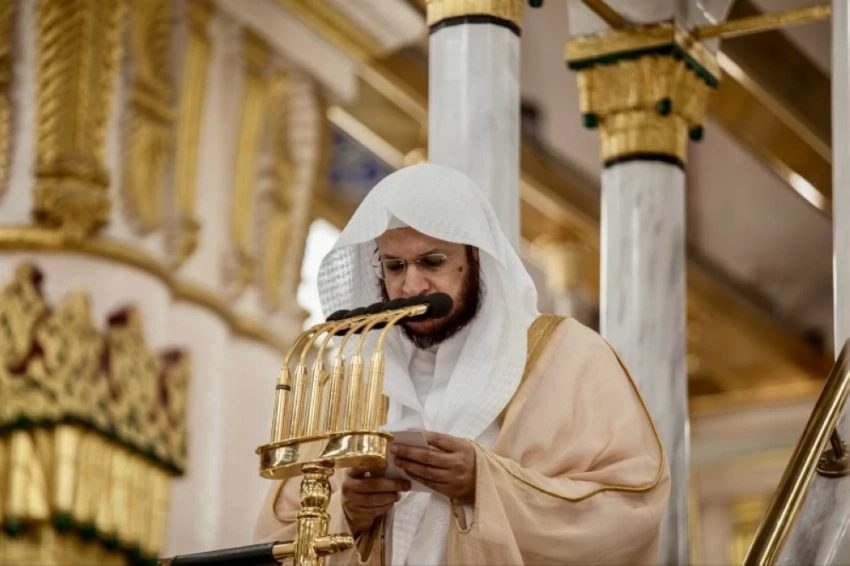 خطيب المسجد الحرام يحذر من ظلم العباد في الدّماء والأموال