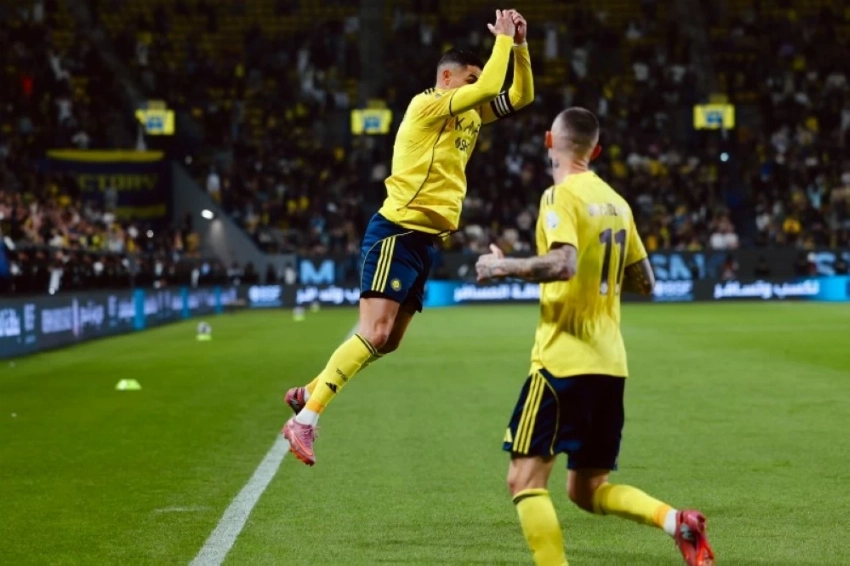 احتفال رونالدو بالتسجيل في مرمى الأخدود