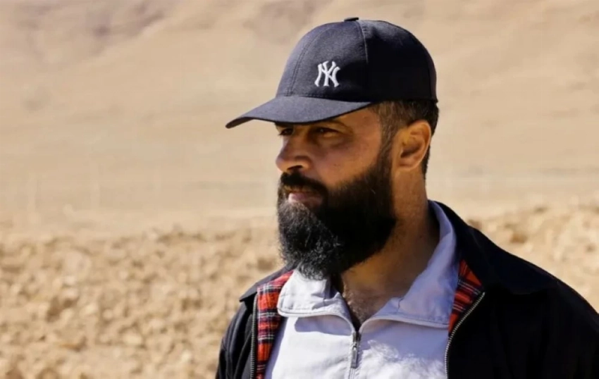 مكتشف المقبرة الجماعية.