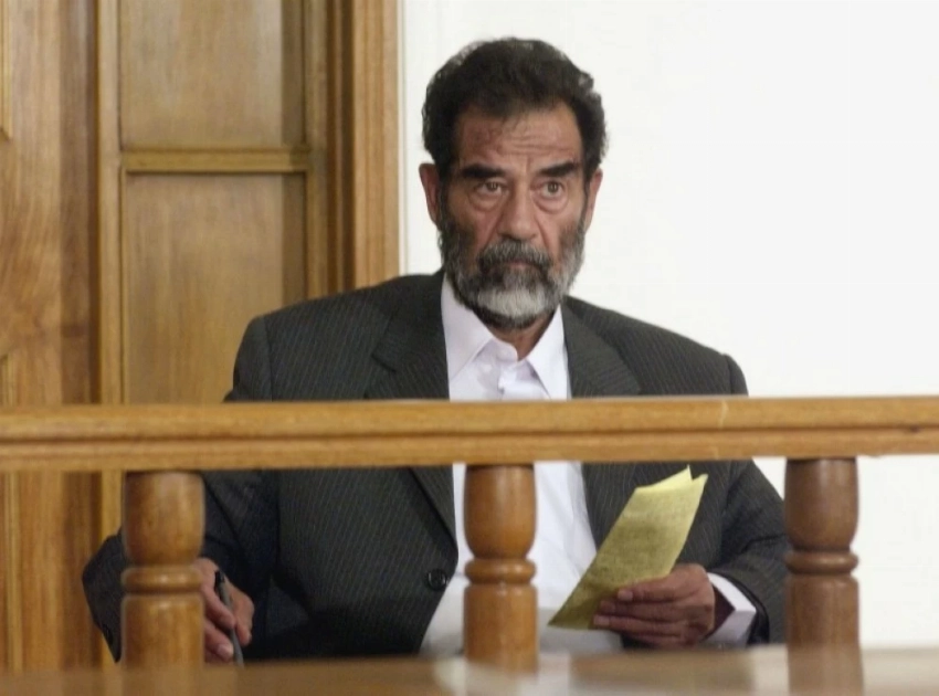 صدام حسين.