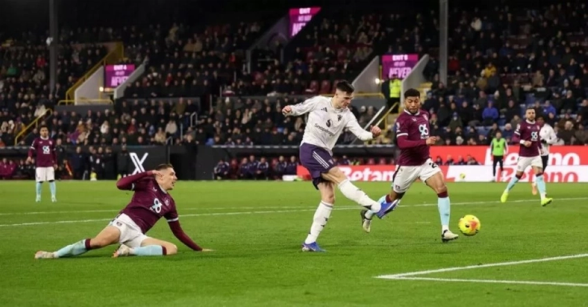 من مباراة مانشستر يونايتد وبيرنلي