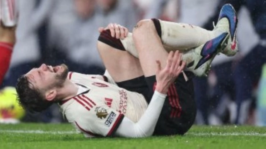 «إصابة خطيرة» تُنهي موسم لاعب ليفربول