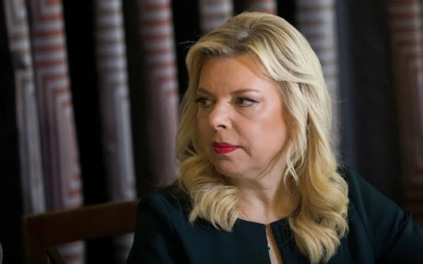 سارة نتنياهو تدخل التاريخ بـ«الفوتوشوب».