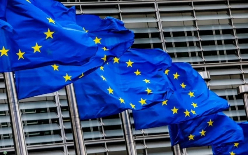 سبق أن رفضت الدانمارك أي عرض أمريكي لشراء الجزيرة، معتبرة غرينلاند جزءاً لا يتجزأ من مملكتها.