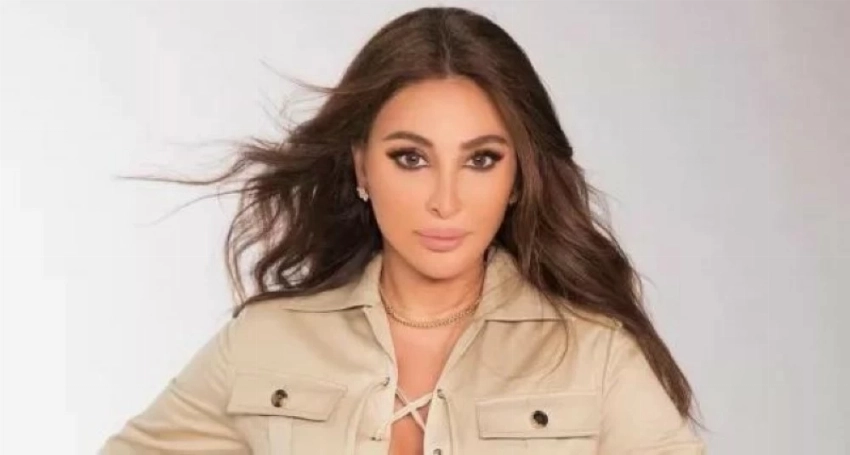الفنانة اللبنانية إليسا