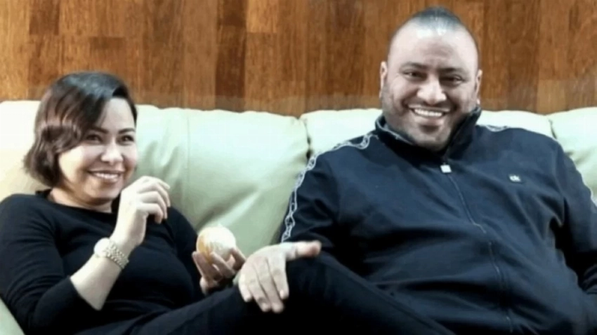 المطربة المصرية شيرين عبد الوهاب وشقيقها