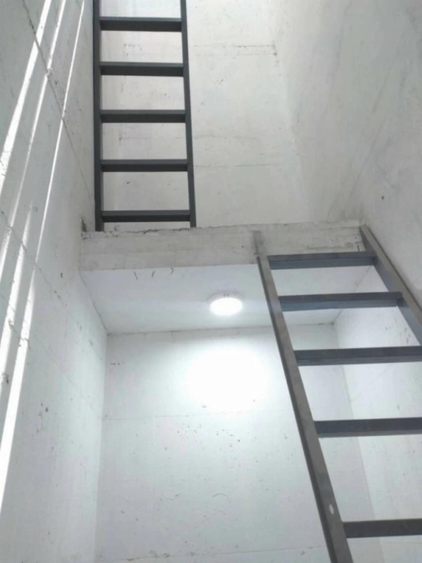 أحد الأقبية والسجون السرية في حضرموت.