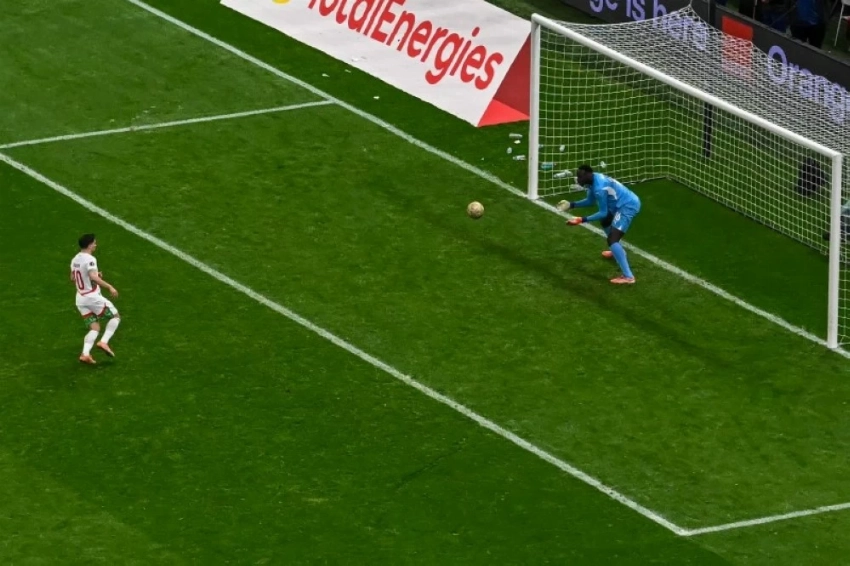 هل تعمد دياز إهدار ركلة جزاء المغرب؟.. ميندي يحسم الجدل