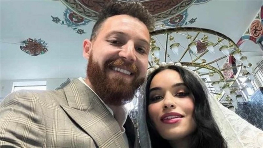 الفنان المصري محمود حجازي وطليقته