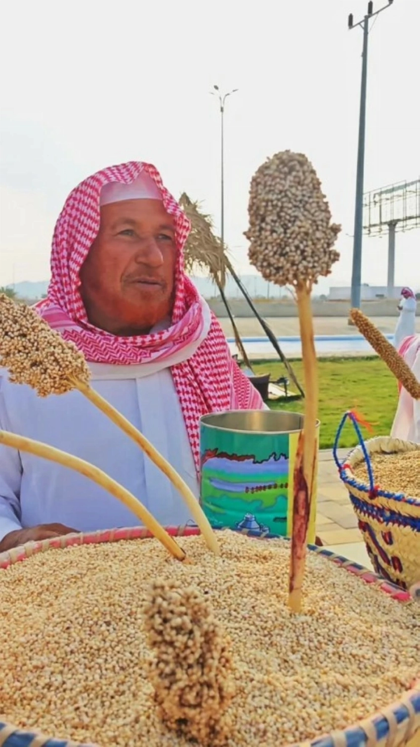 «عكاظ» تتجول في مهرجان الدُخن الثالث في «بارق» والذي عزّز المنتج المحلي.. لـ3 أيام