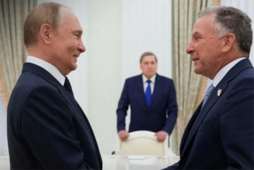 بوادر إيجابية في اجتماع بوتين مع ممثلي ترمب.. والرئيس الأمريكي: الحرب يجب أن تنتهي