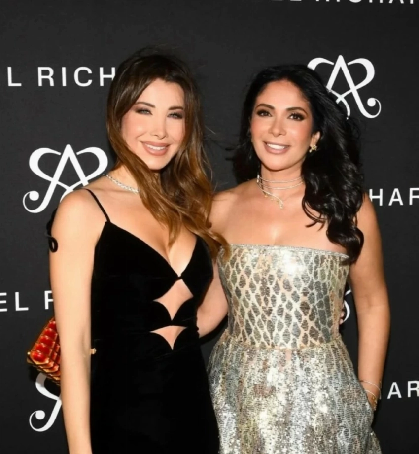 الفنانتان منى زكي ونانسي عجرم.