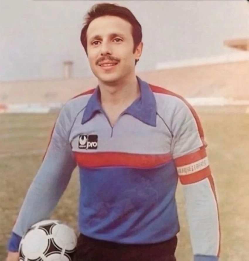 حارس المنتخب الكويتي السابق أحمد الطرابلسي