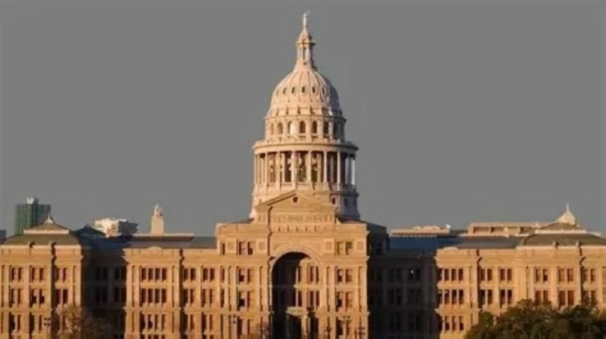 حاكم تكساس يمنع الموظفين من استخدام منتجات «شي إن» و «علي بابا»