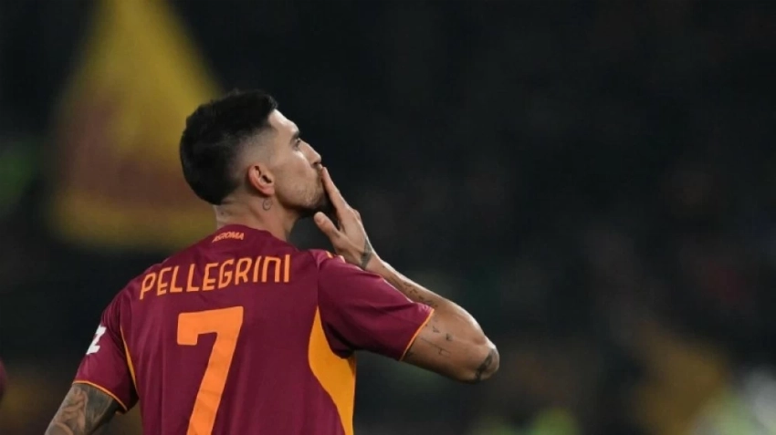 اللاعب الإيطالي لورينزو بيليغريني