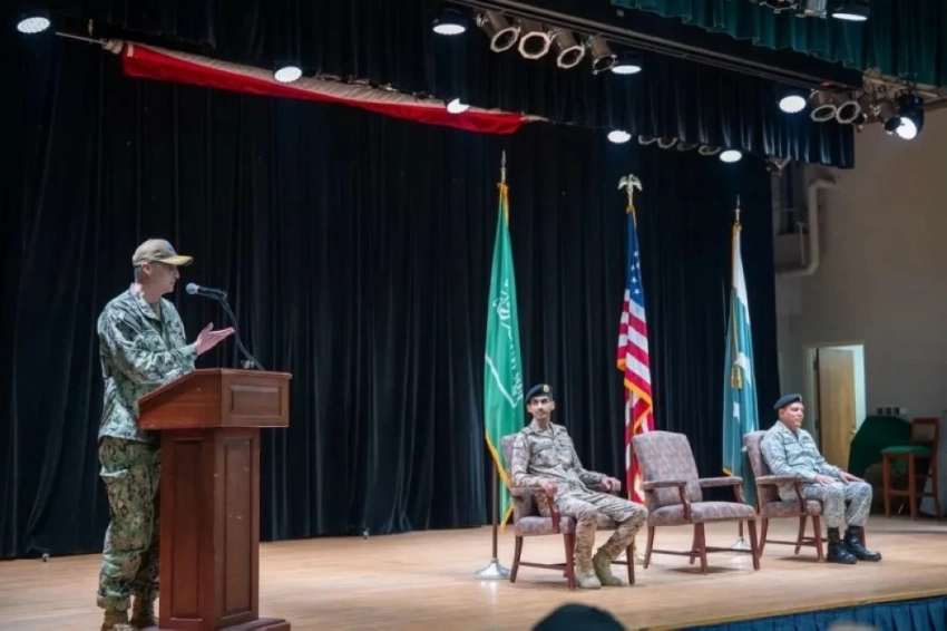 جانب من حفل التسليم.