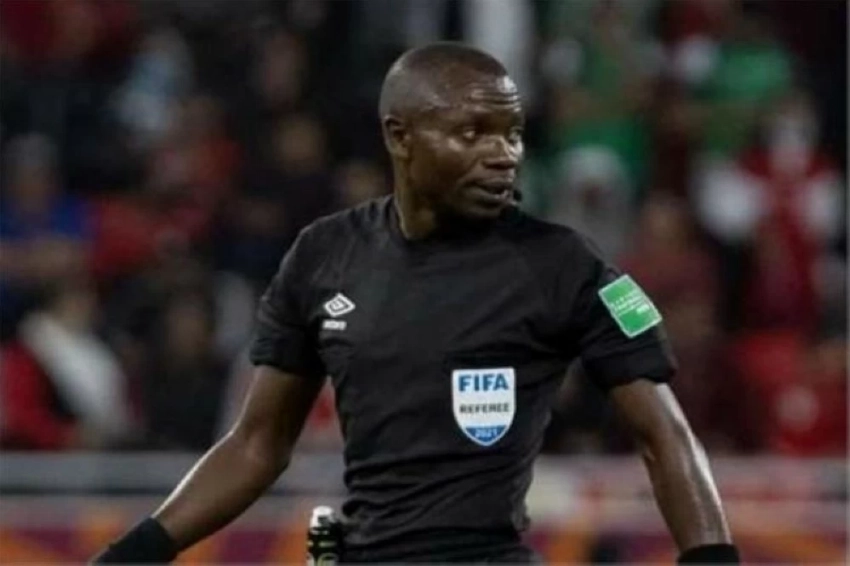 «كاف» يُبرّئ الحكم ندالا ويؤكد نزاهة قراراته في نهائي أمم أفريقيا 2025